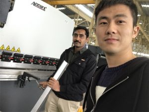 Alžeeria klienditeenindus Press Brake masin meie tehases