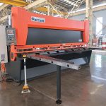 kuum müük QC11K CNC hüdrauliline giljotiini lõikur masin